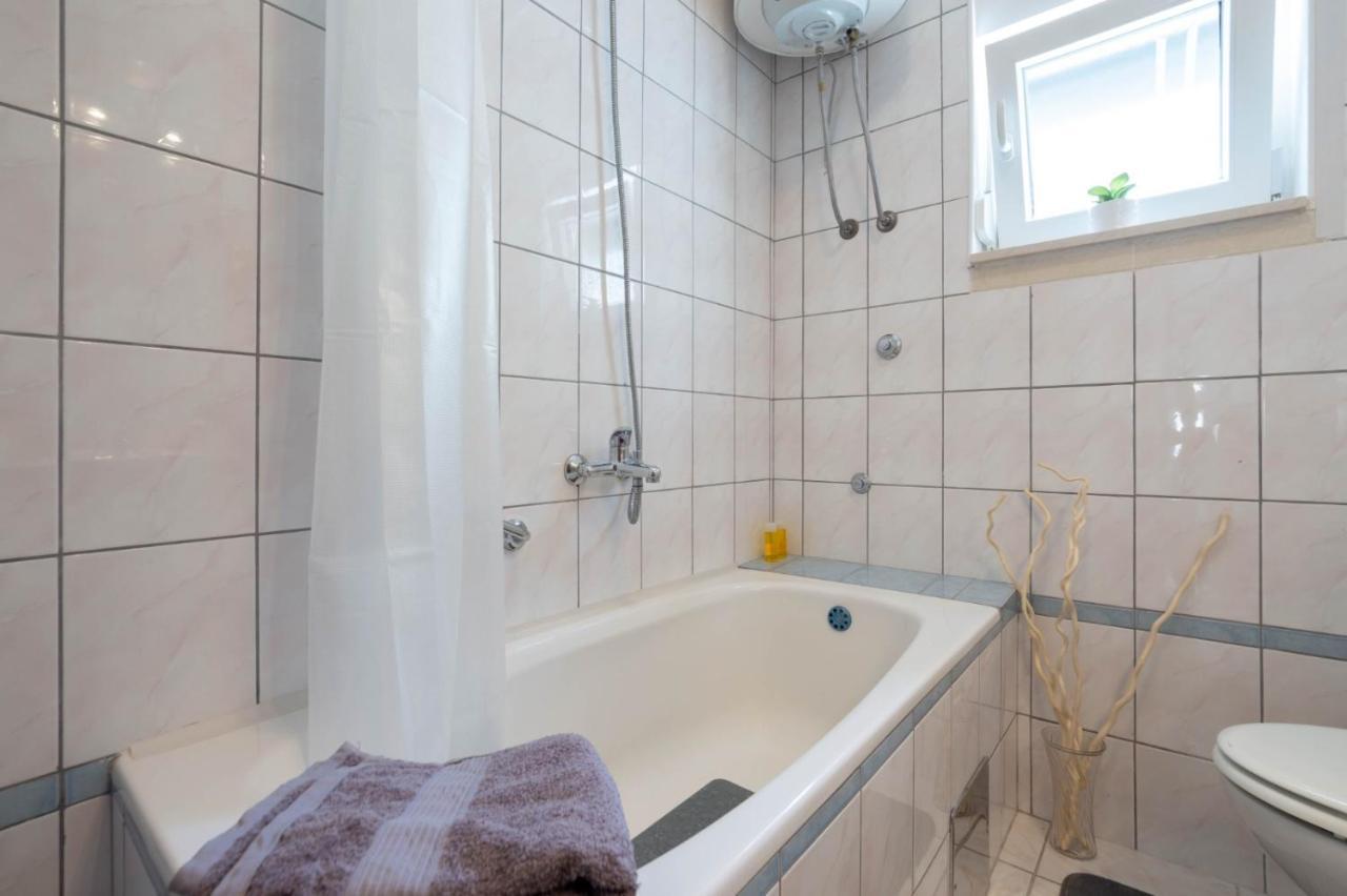 Apartman Bili Solin Exterior photo